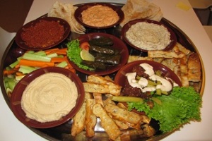 Mezze-tray-for-cocktail-parties-corporate